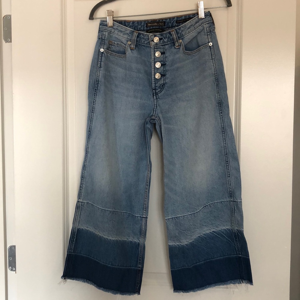 Abercrombie & Fitch Cropped Stovepipe Jean in Size 25